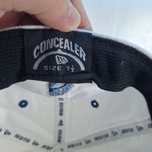 New Era North Carolina Tar Heels Baseball Hat Cap Fitted 7 1/2 White - Picture 7 of 7